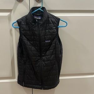Patagonia black puffer vest
